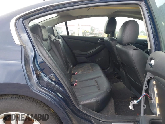 2010 Nissan Altima 2.5 S with VIN 1N4AL2AP2AN547381, listed as a IAAI auction lot 42135963 with 206,369 mi miles. Bid and sale history available at carsss.com. Image 8.