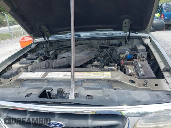 2000 Ford Explorer Eddie Bauer z VIN 1FMDU74E2YUA00568, wystawiony jako IAAI lot #42176409 z przebiegiem 150 479 mil mil oraz . Historia ofert i sprzedaży dostępna na DreamBid. Obrazek 10.