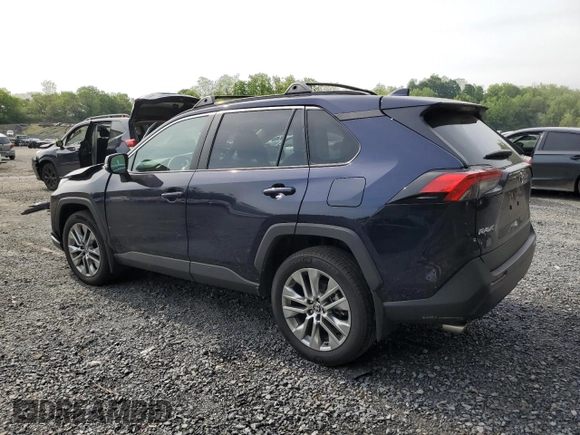 2024 Toyota RAV4 XLE Premium z VIN 2T3A1RFV5RW478819, wystawiony jako Copart lot #56818695 z przebiegiem 14 570 mil mil oraz Szkoda całkowita • Salvage title. Historia ofert i sprzedaży dostępna na DreamBid. Obrazek 2.