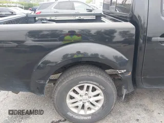 2016 Nissan Frontier SV z VIN 1N6AD0ER8GN758758, wystawiony jako IAAI lot #42163250 z przebiegiem 136 868 mil mil oraz . Historia ofert i sprzedaży dostępna na DreamBid. Obrazek 18.