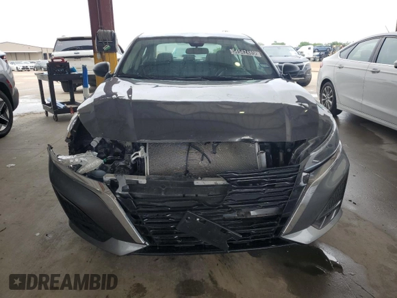 2025 Nissan Altima SV with VIN 1N4BL4DV4SN338543, listed as a Copart auction lot 54542485 with 9,179 mi miles and Clean Title. Bid and sale history available at DreamBid. Image 5.