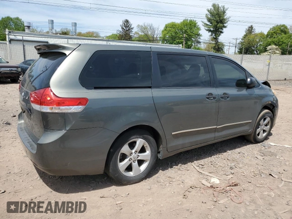 2012 Toyota Sienna z VIN 5TDKA3DCXCS010810, wystawiony jako Copart lot #54872735 z przebiegiem 188 973 mil mil oraz Szkoda całkowita • Salvage title. Historia ofert i sprzedaży dostępna na DreamBid. Obrazek 3.