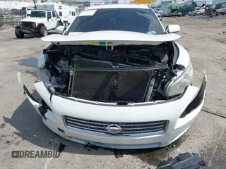 2010 Nissan Maxima 3.5 SV with VIN 1N4AA5AP1AC846119, listed as a IAAI auction lot 42091474 with 146,750 mi miles. Bid and sale history available at carsss.com. Image 6.