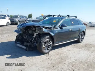 2018 Audi A4 allroad Premium Plus with VIN WA18NAF41JA033213, listed as a IAAI auction lot 42025566 with 97,294 mi miles. Bid and sale history available at carsss.com. Image 18.