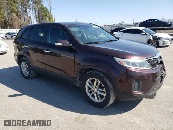2015 Kia Sorento LX with VIN 5XYKT3A62FG647345, listed as a Copart auction lot 46068845 with 157,061 mi miles and Salvage Title. Bid and sale history available at DreamBid. Image 4.