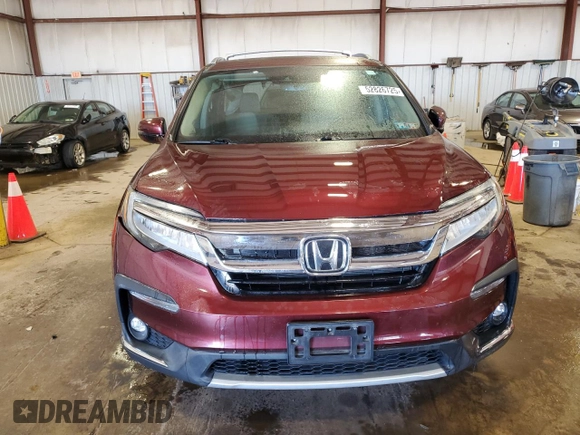 2019 Honda Pilot Touring 7-Passenger with VIN 5FNYF6H63KB012984, listed as a Copart auction lot 52826725 with 99,485 mi miles and Salvage Title. Bid and sale history available at carsss.com. Image 5.