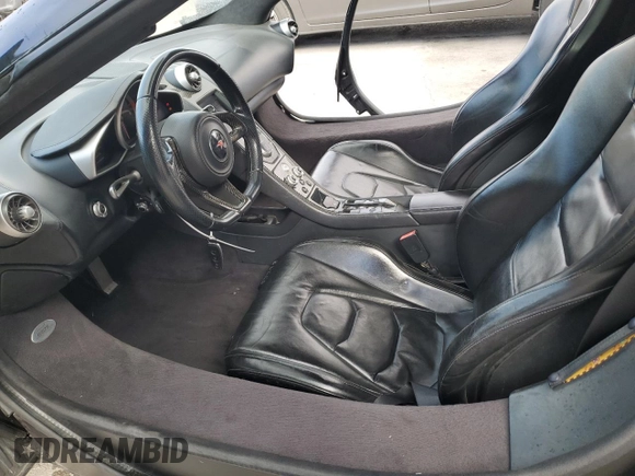 2016 McLaren 650S z VIN SBM11FAA5GW006080, wystawiony jako Copart lot #48061065 z przebiegiem 36 645 mil mil oraz Szkody całkowita. Historia ofert i sprzedaży dostępna na DreamBid. Obrazek 7.