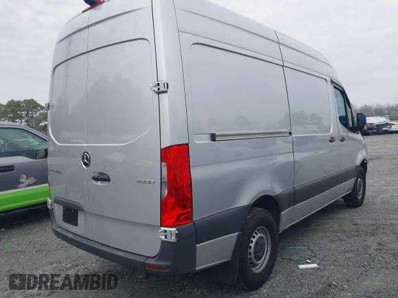 2023 Mercedes-Benz Sprinter Cargo Cargo with VIN W1Y40BHYXPT139483, listed as a IAAI auction lot 41513103 with 62,433 mi miles and . Bid and sale history available at DreamBid. Image 4.