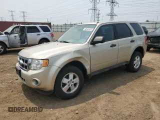 2011 Ford Escape XLS with VIN 1FMCU0C75BKC58172, listed as a Copart auction lot 60492825 with 114,518 mi miles and Salvage title. Bid and sale history available at DreamBid. Image 1.