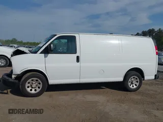 2013 Chevrolet Express Cargo Van with VIN 1GCSGAFX8D1118666, listed as a IAAI auction lot 42017323 with 341,443 mi miles. Bid and sale history available at carsss.com. Image 13.