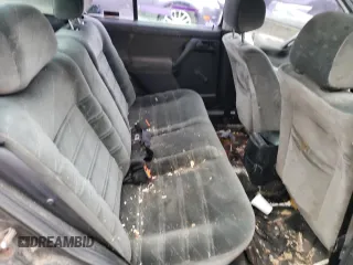 1998 Volkswagen Jetta TDI z VIN 3VWRF81H7WM228525, wystawiony jako Copart lot #65629323 z przebiegiem Nie podano mil oraz Szkoda całkowita • Salvage title. Historia ofert i sprzedaży dostępna na DreamBid. Obrazek 10.