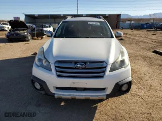 2014 Subaru Outback 2.5i Limited with VIN 4S4BRCPCXE3261945, listed as a Copart auction lot 47247555 with 208,111 mi miles and Clean Title. Bid and sale history available at carsss.com. Image 5.