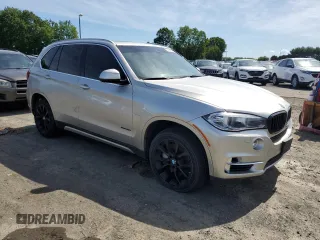 2015 BMW X5 xDrive50i z VIN 5UXKR6C52F0J78895, wystawiony jako Copart lot #57764045 z przebiegiem 128 506 mil mil oraz Czysty tytuł • Clean title. Historia ofert i sprzedaży dostępna na DreamBid. Obrazek 4.