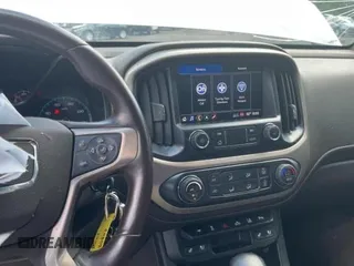 2022 GMC Canyon 2WD Denali with VIN 1GTG5EEN5N1119522, listed as a Copart auction lot 74137424 with 30,820 mi miles and Salvage Title. Bid and sale history available at carsss.com. Image 9.