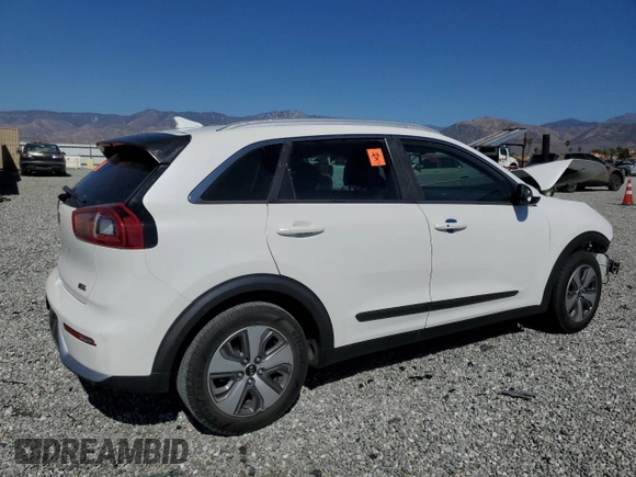 2018 Kia Niro LX with VIN KNDCB3LC9J5170876, listed as a Copart auction lot 46695975 with 33,373 mi miles and Salvage Title. Bid and sale history available at carsss.com. Image 3.