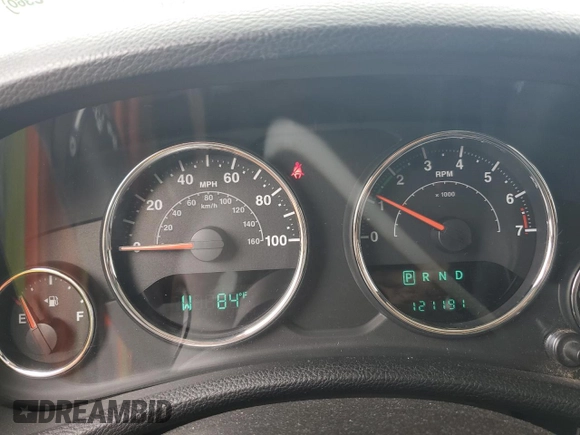 2014 Jeep Wrangler Unlimited Sahara with VIN 1C4BJWEG8EL266340, listed as a Copart auction lot 57809465 with 121,191 mi miles and Salvage title. Bid and sale history available at DreamBid. Image 9.