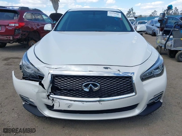 2016 Infiniti Q50 3.0t Premium with VIN JN1EV7AP7GM301088, listed as a IAAI auction lot 41970041 with 91,147 mi miles. Bid and sale history available at carsss.com. Image 12.