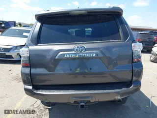 2022 Toyota 4Runner SR5 with VIN JTEEU5JRXN5260206, listed as a IAAI auction lot 41775088 with 69,235 mi miles. Bid and sale history available at carsss.com. Image 16.