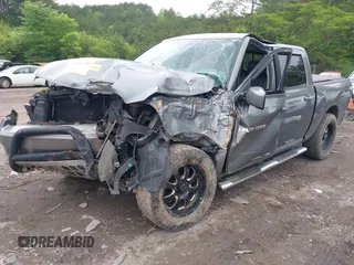 2012 Ram 1500 Sport z VIN 1C6RD7MT2CS108015, wystawiony jako IAAI lot #42093708 z przebiegiem Nie podano mil oraz . Historia ofert i sprzedaży dostępna na DreamBid. Obrazek 2.