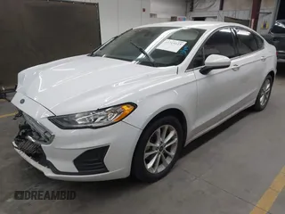 2020 Ford Fusion SE with VIN 3FA6P0H70LR155777, listed as a IAAI auction lot 41719123 with 61,531 mi miles. Bid and sale history available at carsss.com. Image 16.