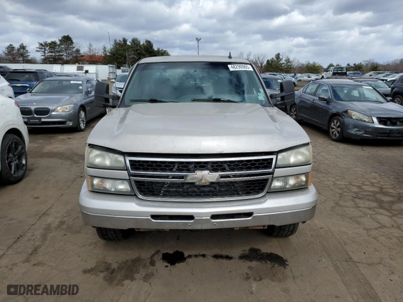 2006 Chevrolet Silverado 1500 LT1 with VIN 1GCEK19B36E139304, listed as a Copart auction lot 48290965 with 250,683 mi miles and Clean Title. Bid and sale history available at carsss.com. Image 5.
