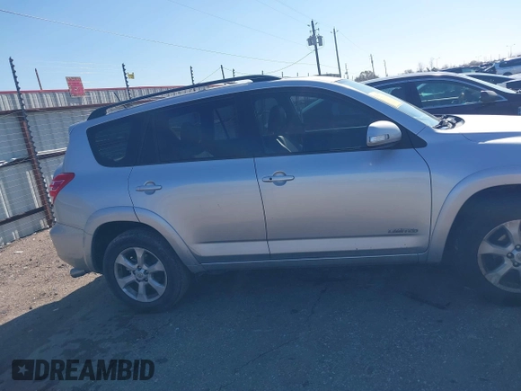 2012 Toyota RAV4 Limited with VIN 2T3YF4DV6CW127477, listed as a IAAI auction lot 41388969 with 208,087 mi miles. Bid and sale history available at carsss.com. Image 13.