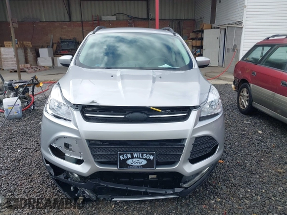 2014 Ford Escape SE with VIN 1FMCU9GX3EUD05447, listed as a IAAI auction lot 41817513 with 155,101 mi miles. Bid and sale history available at carsss.com. Image 12.