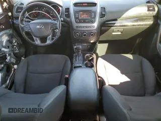 2014 Kia Sorento LX with VIN 5XYKT4A7XEG492525, listed as a Copart auction lot 46140765 with 162,233 mi miles and Salvage Title. Bid and sale history available at carsss.com. Image 8.