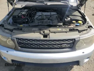 2011 Land Rover Range Rover Sport SC z VIN SALSH2E43BA275229, wystawiony jako Copart lot #55213775 z przebiegiem 73 052 mil mil oraz Nie do naprawy • Non repairable. Historia ofert i sprzedaży dostępna na DreamBid. Obrazek 12.