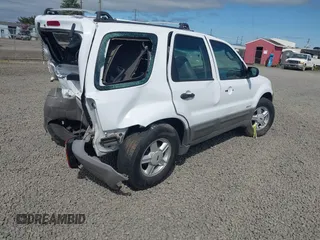 2001 Ford Escape XLS with VIN 1FMYU01B41KB51786, listed as a IAAI auction lot 42362862 with 274,200 mi miles and . Bid and sale history available at DreamBid. Image 4.