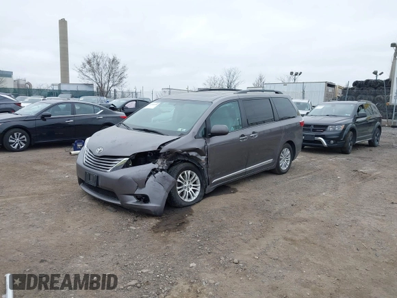 2016 Toyota Sienna XLE with VIN 5TDYK3DCXGS737846, listed as a IAAI auction lot 41782055 with 126,846 mi miles. Bid and sale history available at carsss.com. Image 19.