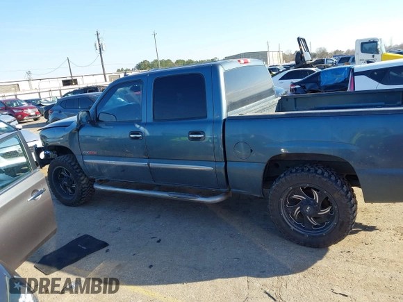 2006 GMC Sierra 1500 with VIN 2GTEC13N661293443, listed as a IAAI auction lot 41635774 with 371,965 mi miles and . Bid and sale history available at DreamBid. Image 14.