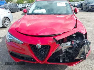 2018 Alfa Romeo Stelvio Sport z VIN ZASFAKPN0J7B61761, wystawiony jako IAAI lot #41144776 z przebiegiem 34 314 mil mil oraz . Historia ofert i sprzedaży dostępna na DreamBid. Obrazek 12.