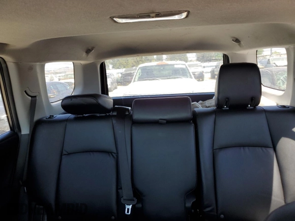 2018 Toyota 4Runner SR5 z VIN JTEBU5JR6J5564680, wystawiony jako Copart lot #58847355 z przebiegiem 96 632 mil mil oraz Szkoda całkowita • Salvage title. Historia ofert i sprzedaży dostępna na DreamBid. Obrazek 10.