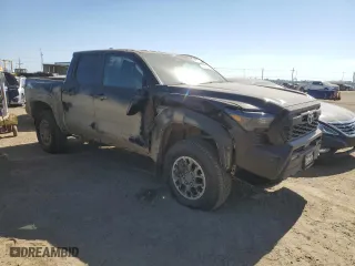 2024 Toyota Tacoma 4WD SR5 with VIN 3TMLB5JN0RM043049, listed as a Copart auction lot 73404924 with 1,939 mi miles and Non Repairable. Bid and sale history available at carsss.com. Image 4.