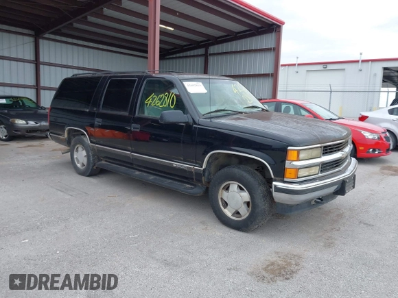 1999 Chevrolet Suburban with VIN 3GNFK16R4XG232727, listed as a IAAI auction lot 42602810 with 121,395 mi miles and . Bid and sale history available at DreamBid. Image 1.