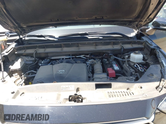 2021 Toyota Highlander L with VIN 5TDZZRAH9MS053319, listed as a IAAI auction lot 42478652 with 48,687 mi miles and . Bid and sale history available at DreamBid. Image 10.