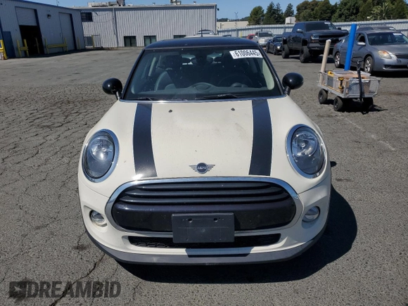 2019 MINI Hardtop Cooper z VIN WMWXP5C52K2H29767, wystawiony jako Copart lot #61006445 z przebiegiem 50 212 mil mil oraz Szkoda całkowita • Salvage title. Historia ofert i sprzedaży dostępna na DreamBid. Obrazek 5.