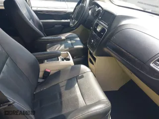 2012 Chrysler Town & Country Touring with VIN 2C4RC1BG4CR305753, listed as a IAAI auction lot 40175748 with 165,357 mi miles. Bid and sale history available at carsss.com. Image 5.