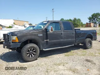 2000 Ford F-350 XL with VIN 1FTSW31F3YEB20854, listed as a Copart auction lot 61717865 with 209,288 mi miles and Salvage title. Bid and sale history available at DreamBid. Image 1.