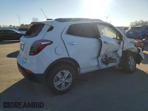 2020 Buick Encore Essence z VIN KL4CJGSB7LB069627, wystawiony jako Copart lot #85855744 z przebiegiem 116 304 mil mil oraz Szkody całkowita. Historia ofert i sprzedaży dostępna na DreamBid. Obrazek 3.