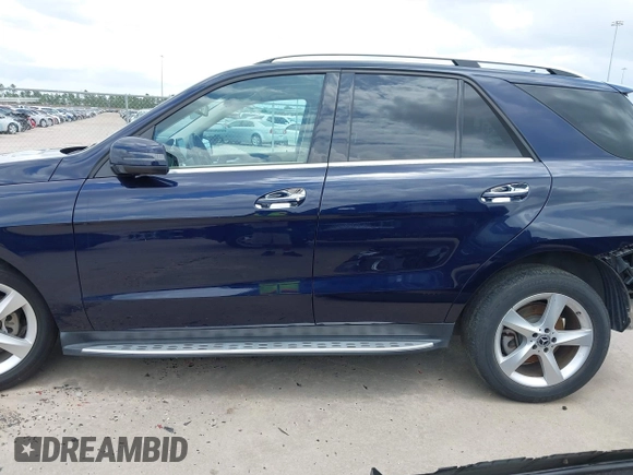 2018 Mercedes-Benz GLE 350 с VIN 4JGDA5HB1JB155692, выставлен на аукционе IAAI как лот 42463669 с пробегом 43 883 миль миль и . История ставок и продаж доступна на DreamBid. Изображение 15.