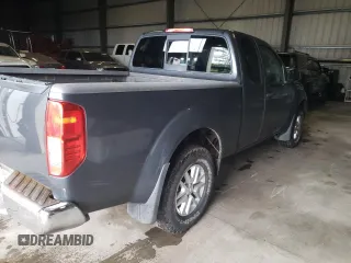 2015 Nissan Frontier SV z VIN 1N6AD0CW9FN714355, wystawiony jako Copart lot #48482675 z przebiegiem 76 835 mil mil oraz Czysty tytuł • Clean title. Historia ofert i sprzedaży dostępna na DreamBid. Obrazek 3.
