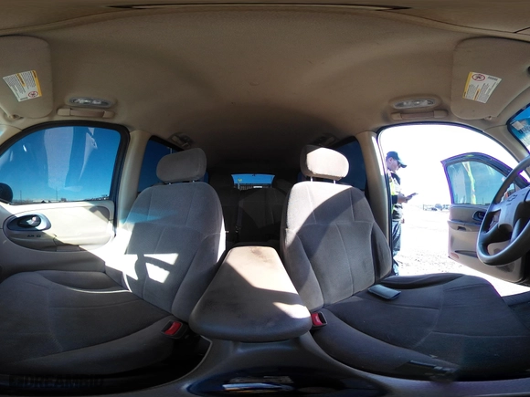2004 Chevrolet TrailBlazer LS with VIN 1GNDT13S842254665, listed as a IAAI auction lot 40991990 with 279,045 mi miles. Bid and sale history available at carsss.com. Image 18.