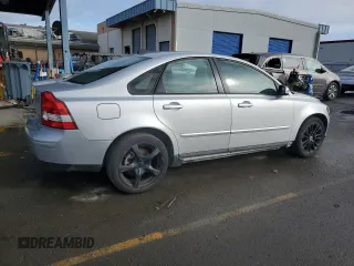 2007 Volvo S40 2.4L z VIN YV1MS390972275519, wystawiony jako Copart lot #86431954 z przebiegiem 227 441 mil mil oraz Szkody całkowita. Historia ofert i sprzedaży dostępna na DreamBid. Obrazek 3.