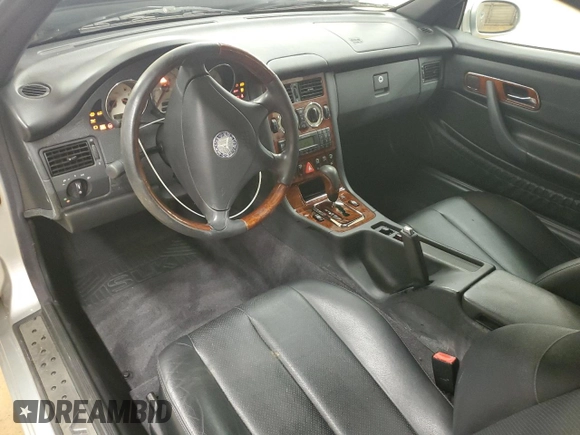 2001 Mercedes-Benz SLK 230/320 with VIN WDBKK65F31F210009, listed as a Copart auction lot 59847695 with 41,252 mi miles and Salvage title. Bid and sale history available at DreamBid. Image 8.