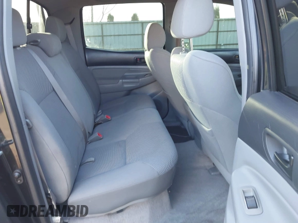 2006 Toyota Tacoma z VIN 5TELU42N26Z271569, wystawiony jako IAAI lot #41760118 z przebiegiem 123 299 mil mil oraz . Historia ofert i sprzedaży dostępna na DreamBid. Obrazek 8.