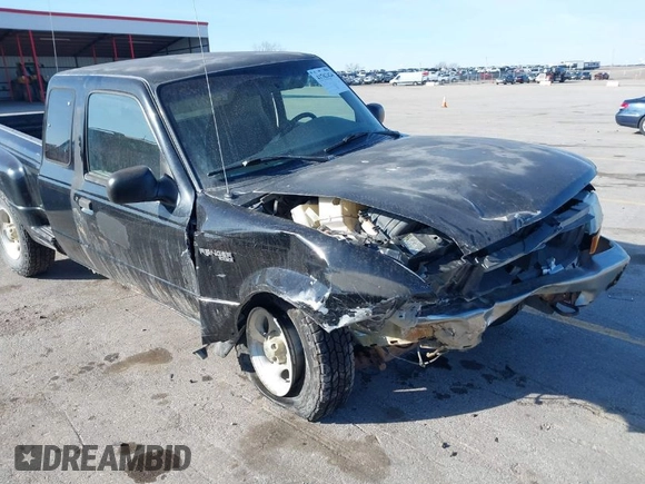 1999 Ford Ranger XL with VIN 1FTZR15V1XPA38040, listed as a IAAI auction lot 41762424 with 208,473 mi miles. Bid and sale history available at carsss.com. Image 1.
