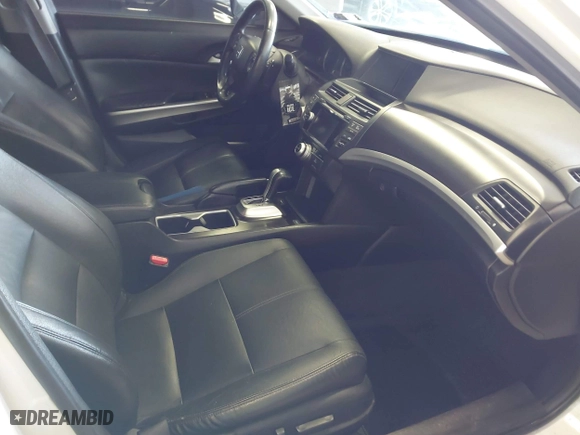 2014 Honda Crosstour EX-L with VIN 5J6TF2H58EL002246, listed as a IAAI auction lot 42086143 with 70,986 mi miles. Bid and sale history available at carsss.com. Image 5.