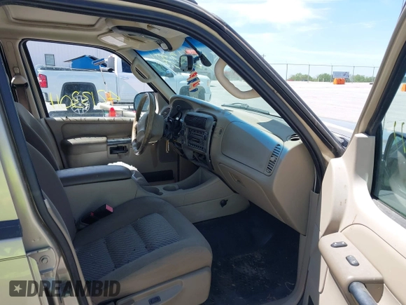 2003 Ford Explorer Sport Trac XLS with VIN 1FMZU77E83UA65631, listed as a IAAI auction lot 42133011 with 112,112 mi miles and . Bid and sale history available at DreamBid. Image 5.
